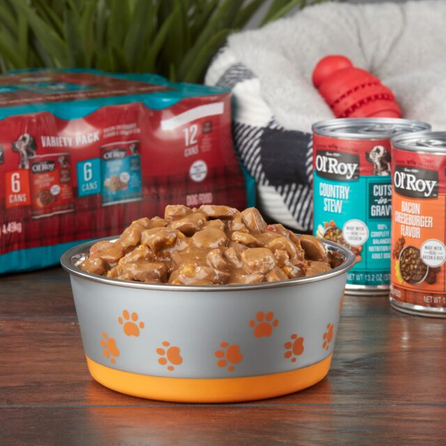 Ol' Roy Bacon Cheeseburger Flavor & Country Stew Cuts in Gravy Wet Dog Food Variety Pack, 13.2 oz Cans (12 Pack) - Image 5