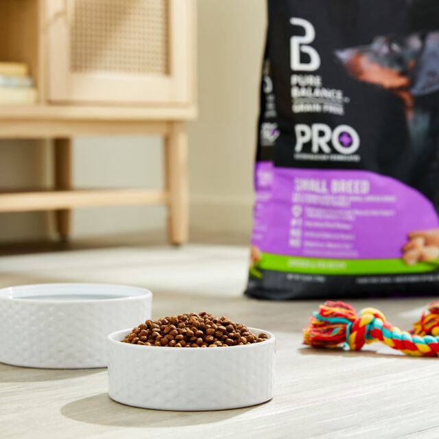 Pure Balance Pro+ Small Breed Chicken & Pea Recipe Dry Dog Food, 8 lbs - Image 8