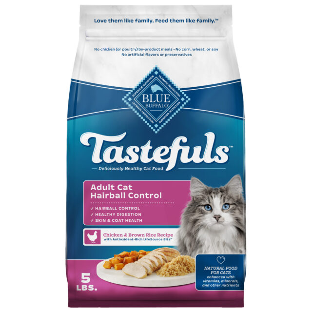 Blue Buffalo Tastefuls Dry Cat Food, Hairball Control, Chicken and Brown Rice, 5-lb. Bag