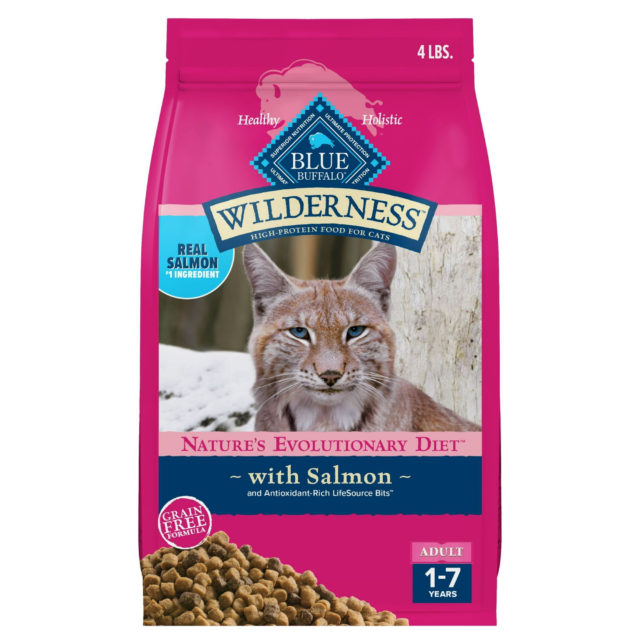 Blue Buffalo Wilderness Natural High Protein Dry Food for Adult Cats, Salmon