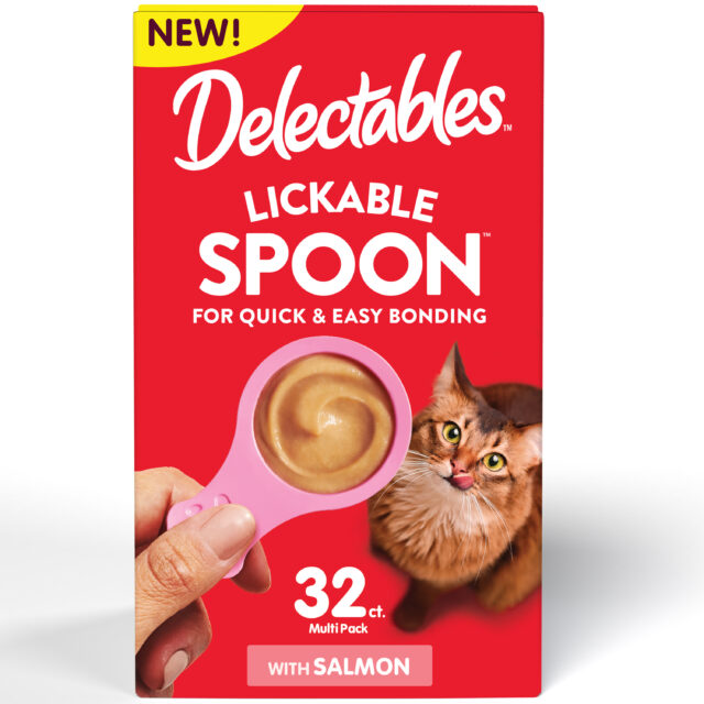 Hartz Delectables Lickable Spoon, Interactive Lickable Cat Treats for Quick & Easy Bonding, Salmon 32ct