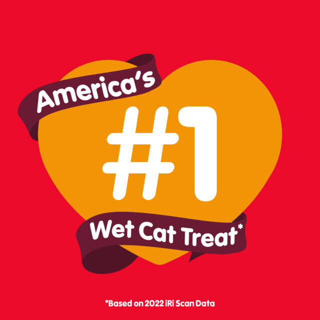 Hartz Delectables Gravy Lickable Wet Cat Treats, Tuna & Whitefish, 12 Count - Image 9